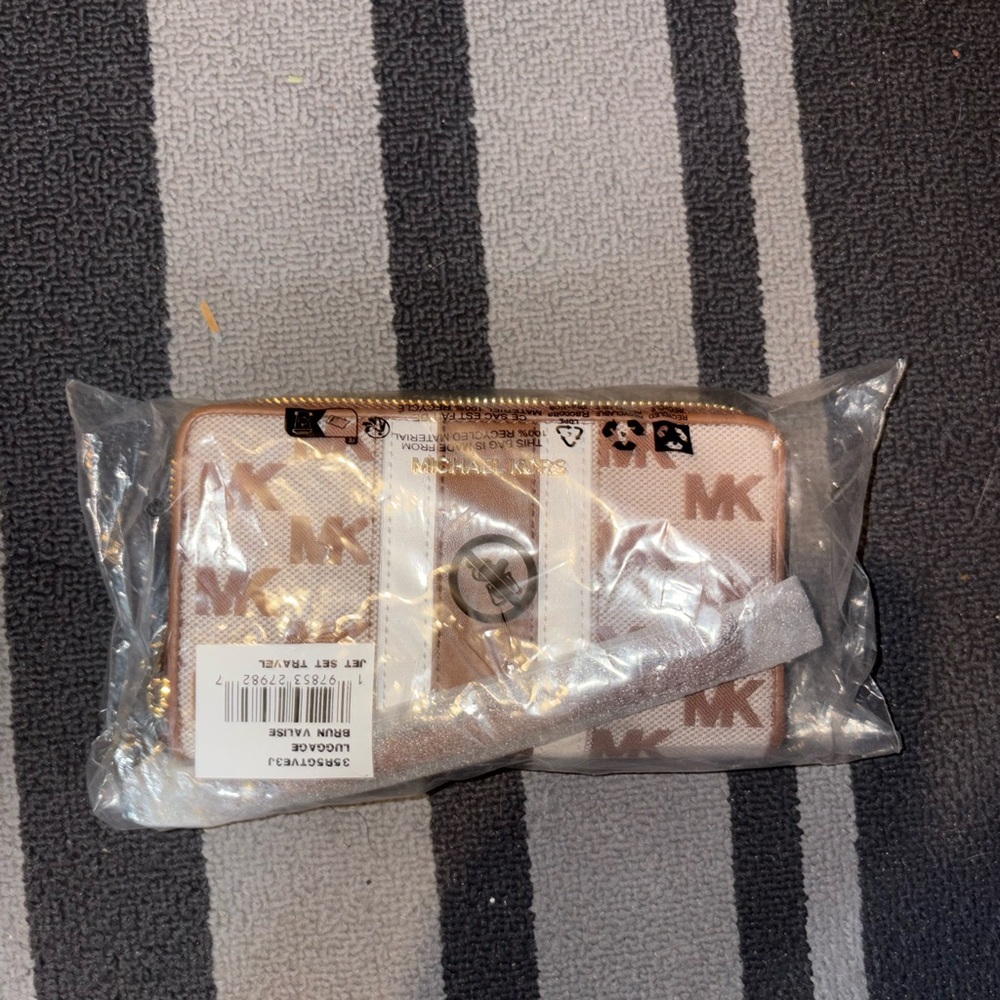 Michael Kors Beige and Gold Logo Wallet